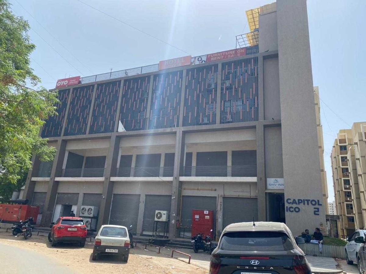 فندق أو واي أو 12462 شيفا إن جاندي نجر المظهر الخارجي الصورة